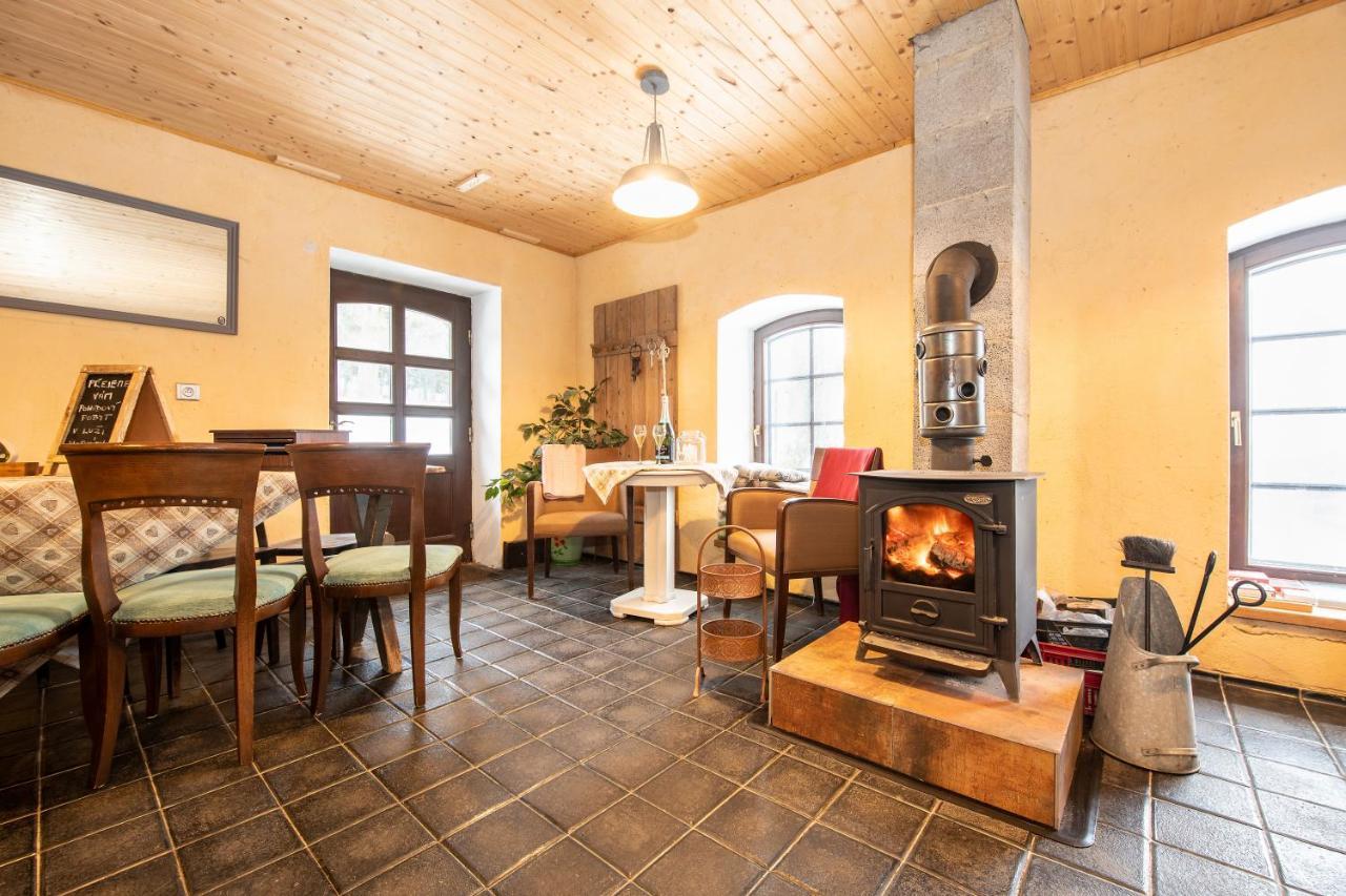 Apartmány Tollendorf Lužické hory Jiřetín pod Jedlovou Esterno foto