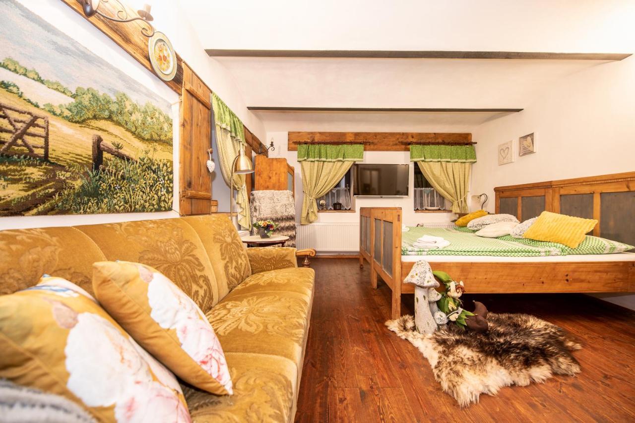 Apartmány Tollendorf Lužické hory Jiřetín pod Jedlovou Esterno foto